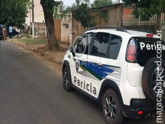 Criança encontra corpo em decomposição ao sair para soltar pipa