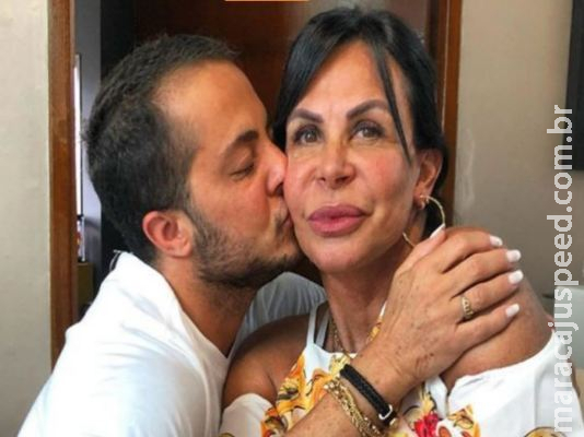 Gretchen rebate seguidora após comentário preconceituoso para Thammy