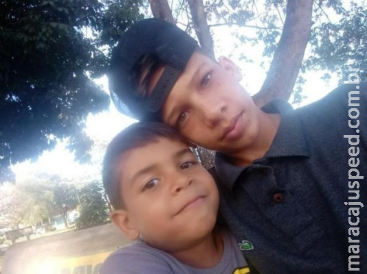 Morre garoto de 12 anos que estava internado após queda de avião Morre garoto de 12 anos que estava internado após queda de avião