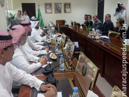 Na Arábia Saudita, ministra Tereza Cristina tem encontro com representantes do setor avícola