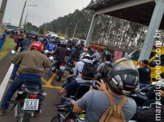 ‘Perdeu a motinha’: PRF aborda motociclistas na BR-163 e apreende 20 veículos