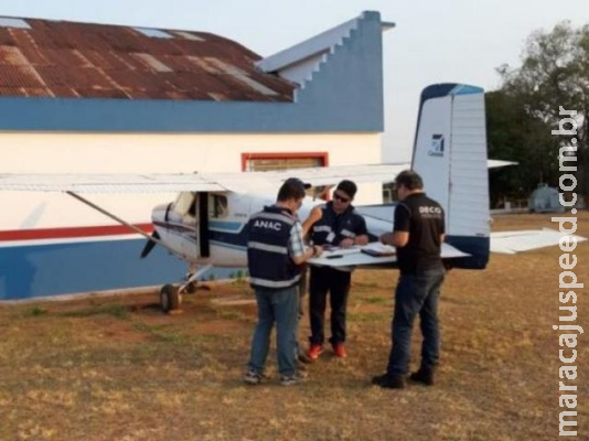 Polícia apreende 4 aviões e interdita venda ilegal de combustível em aeroclube Polícia apreende 4 aviões e interdita venda ilegal de combustível em aeroclube