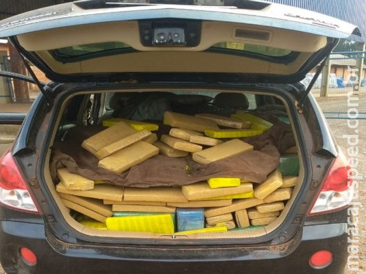 Polícia apreende 640 kg de maconha em rodovia de MS Polícia apreende 640 kg de maconha em rodovia de MS