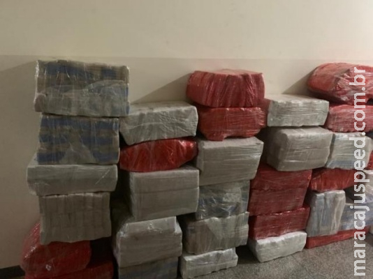 Polícia localiza quase 2 toneladas de maconha em barracão