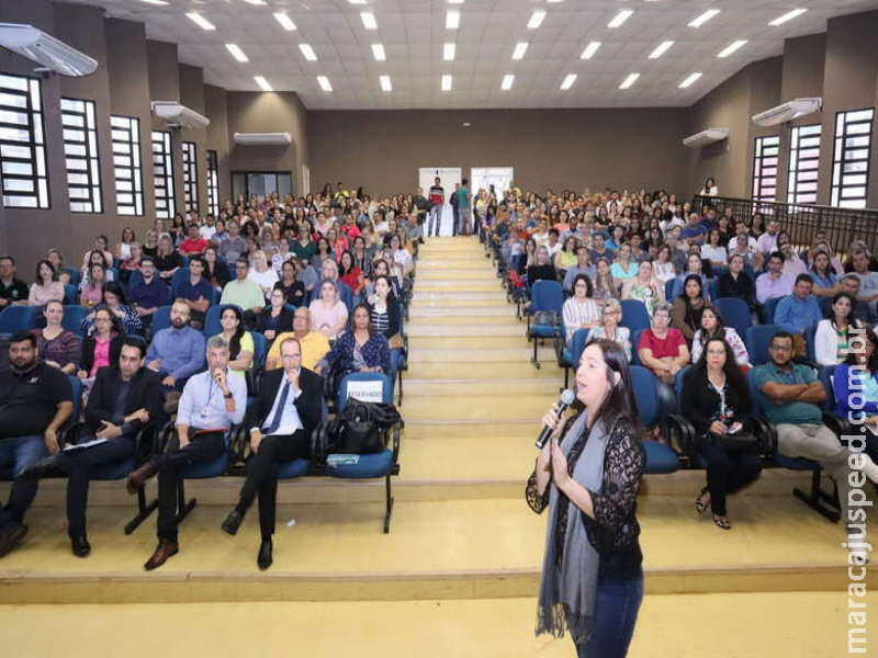Política nacional da automutilação e do suicídio é debatida em Dourados Política nacional da automutilação e do suicídio é debatida em Dourados