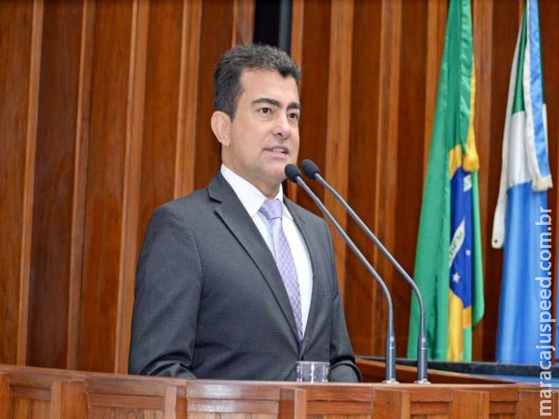 Projeto obriga divulgação de telefone que salva vidas Projeto obriga divulgação de telefone que salva vidas