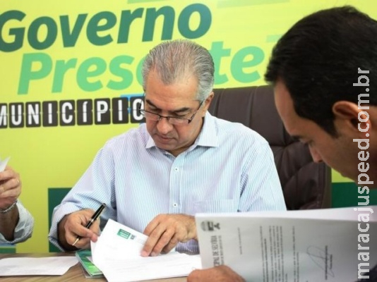 Reinaldo assina empréstimo para modernizar setor de arrecadação