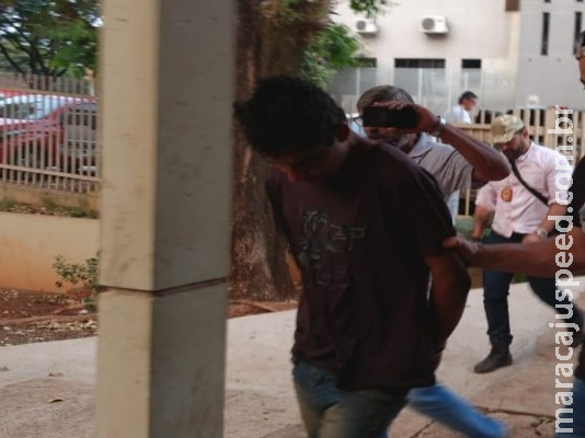 Suspeito de matar e atear fogo em corpos de pai e filho será apresentado hoje