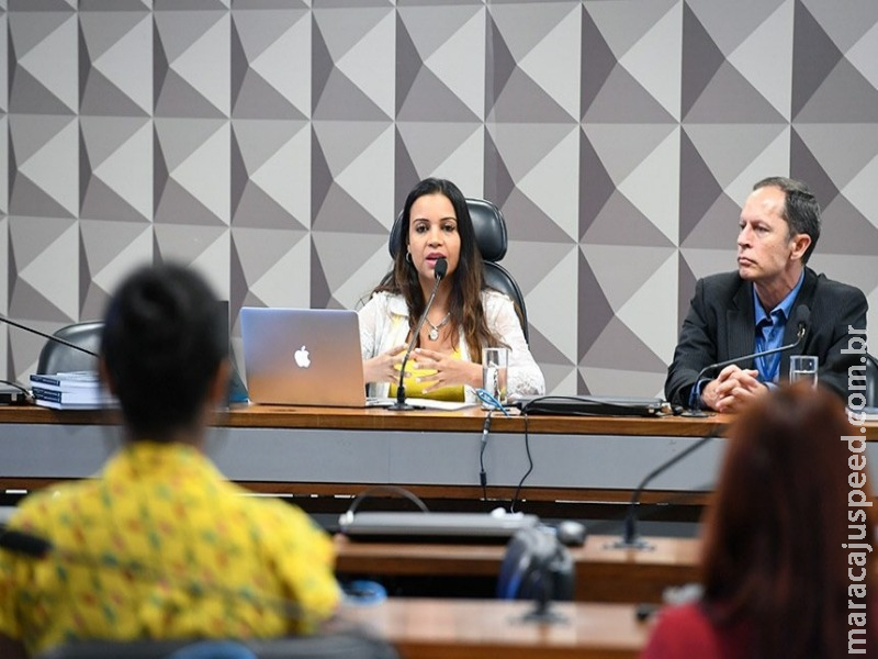 Workshop debate importância de inovar no processo de produção de leis