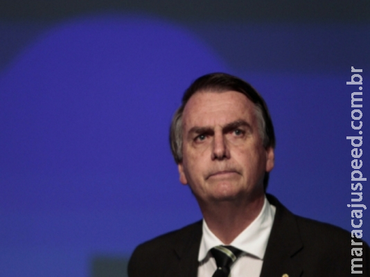 Bolsonaro refuta ligação com caso Marielle e diz haver conluio contra ele Bolsonaro refuta ligação com caso Marielle e diz haver conluio contra ele