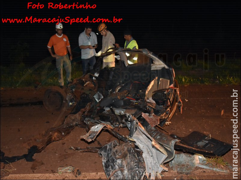 Corpo de Bombeiros de Maracaju atendem ocorrência de colisão entre carreta e veículo, onde enfermeiro veio a óbito