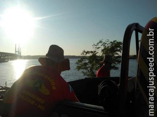 Corpo de pescador é encontrado no Rio Paraná após três dias desaparecido Corpo de pescador é encontrado no Rio Paraná após três dias desaparecido