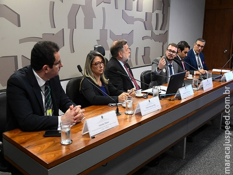 Debatedores cobram aprimoramento da legislação que trata de doenças raras Debatedores cobram aprimoramento da legislação que trata de doenças raras
