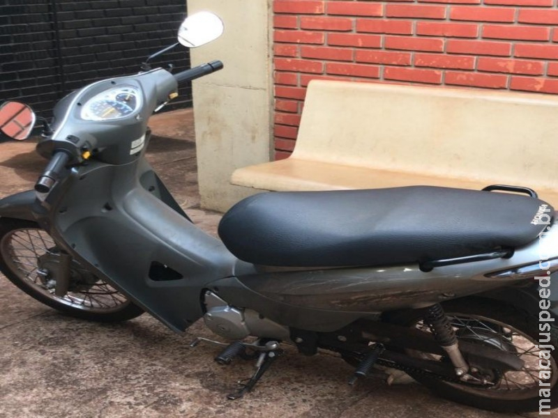 Dupla é presa após vítima de furto ver moto sendo anunciada por R$ 800 na internet Dupla é presa após vítima de furto ver moto sendo anunciada por R$ 800 na internet