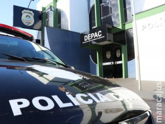 Falsos policiais invadem casa e homem desmaia após ser agredido a pauladas