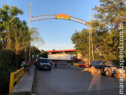 Fechada há 19 horas por protestos, fronteira de MS com Bolívia não tem previsão de liberação