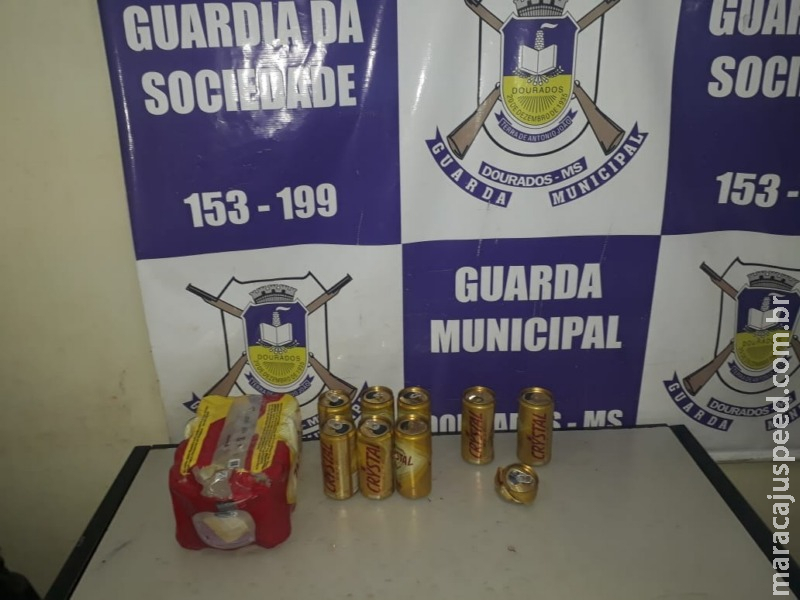 Guarda Municipal prende homem por fornecer bebida a menor de 14 anos Guarda Municipal prende homem por fornecer bebida a menor de 14 anos