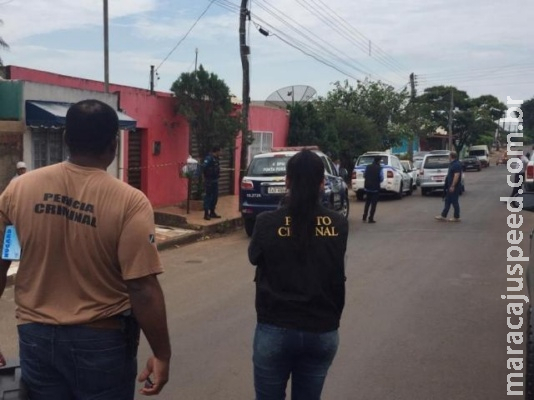 Homem é morto na frente do filho e polícia suspeita que alvo era outro