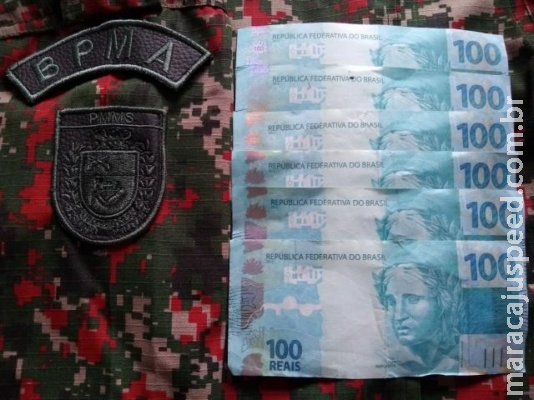 Homens são presos com notas falsas de R$ 100 a caminho de cidade de MS Homens são presos com notas falsas de R$ 100 a caminho de cidade de MS