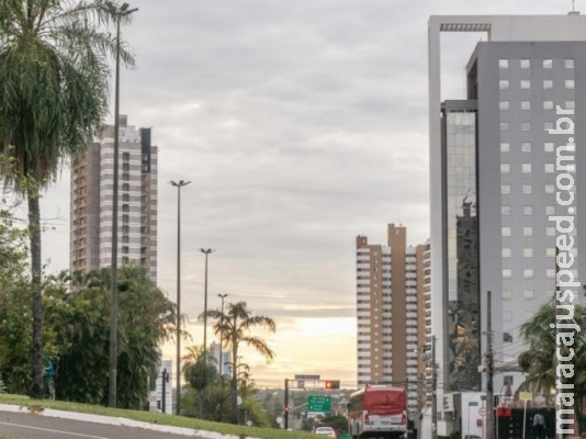 Inmet prevê máxima de 33°C e chuva em todas as regiões nesta terça-feira Inmet prevê máxima de 33°C e chuva em todas as regiões nesta terça-feira