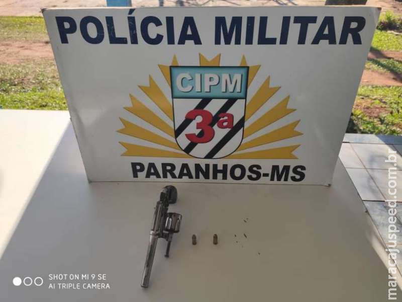 Menor é apreendido com revólver dentro de escola Menor é apreendido com revólver dentro de escola