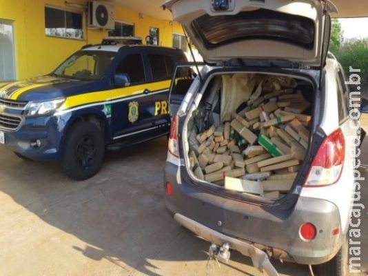Motorista é preso com 1 ton de maconha que entregaria em SP após fuga na BR-262 Motorista é preso com 1 ton de maconha que entregaria em SP após fuga na BR-262