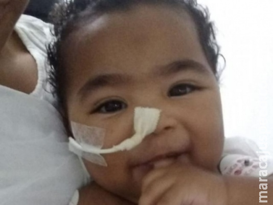 Para respirar fora de hospital, bebê precisa de aparelho de R$ 40 mil