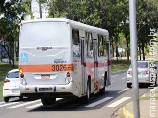Passageira denuncia homem que a seguiu em ônibus e mostrou órgão genital Passageira denuncia homem que a seguiu em ônibus e mostrou órgão genital