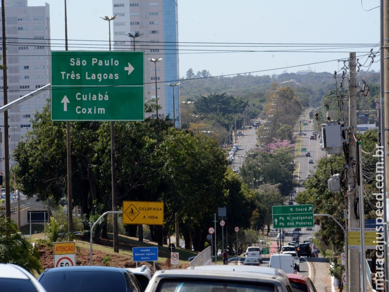 Prefeitura volta atrás e tomba novamente canteiro da Afonso Pena