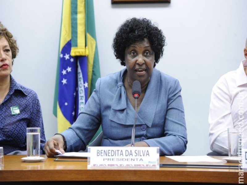 Artistas criticam projeto que acaba com registro da profissão Artistas criticam projeto que acaba com registro da profissão