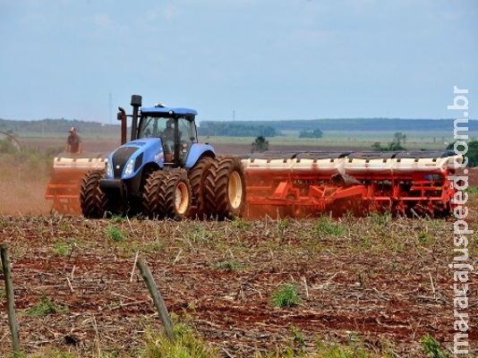 Chuva traz alívio e produtores retomam plantio da soja