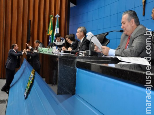 Deputado da Universal consegue isenção de impostos para igrejas Deputado da Universal consegue isenção de impostos para igrejas
