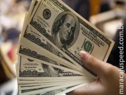 Dólar caro altera plano de viagem de turistas Dólar caro altera plano de viagem de turistas
