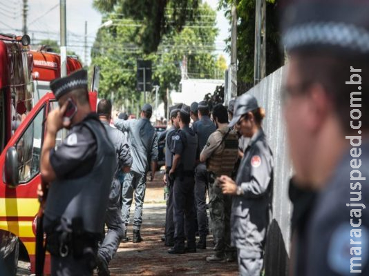 ‘É tempo de queimada’, bêbado é preso após colocar fogo em área da prefeitura