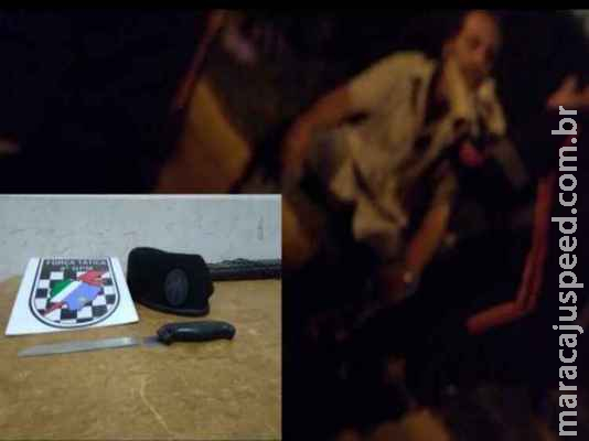 Empresário é esfaqueado no rosto durante assalto em frente à hotel Empresário é esfaqueado no rosto durante assalto em frente à hotel