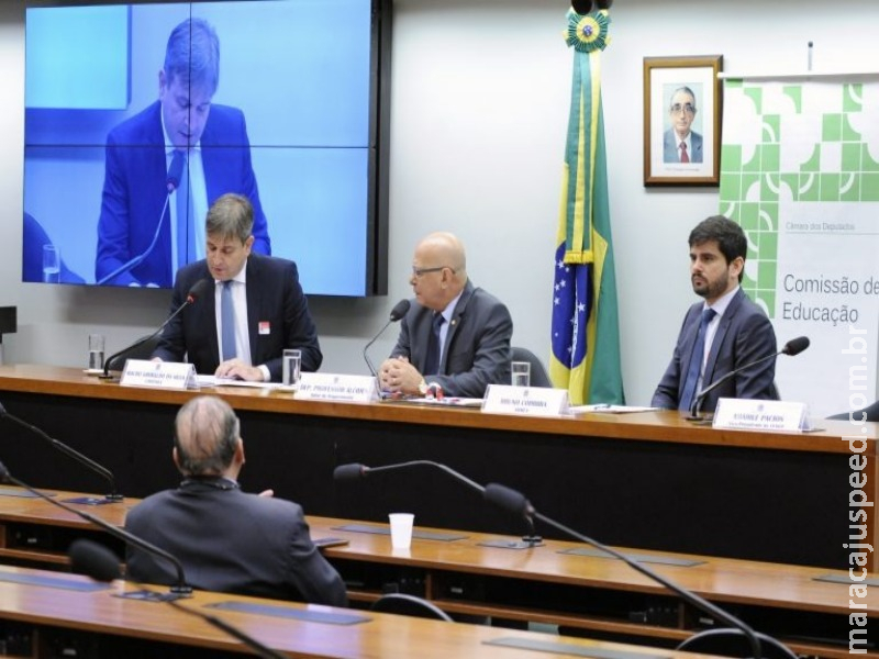 Escolas privadas criticam proposta que muda regras sobre mensalidades Escolas privadas criticam proposta que muda regras sobre mensalidades