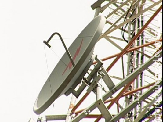 Governo e prefeitos apoiam licença temporária para instalação de antenas de celular Governo e prefeitos apoiam licença temporária para instalação de antenas de celular