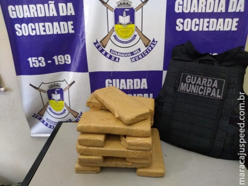 Guarda Municipal apreende adolescente com mochila cheia de maconha
