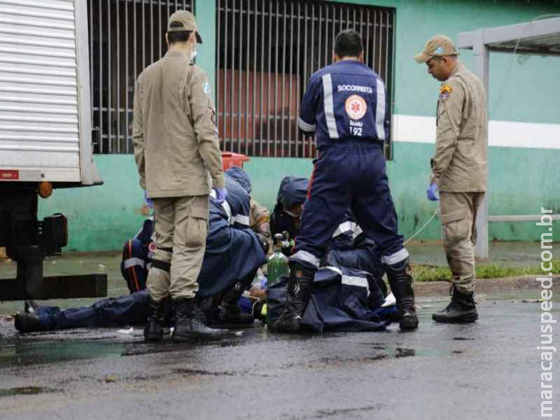 Homem sofre descarga elétrica depois de fio de alta tensão se romper no Pioneiros Homem sofre descarga elétrica depois de fio de alta tensão se romper no Pioneiros