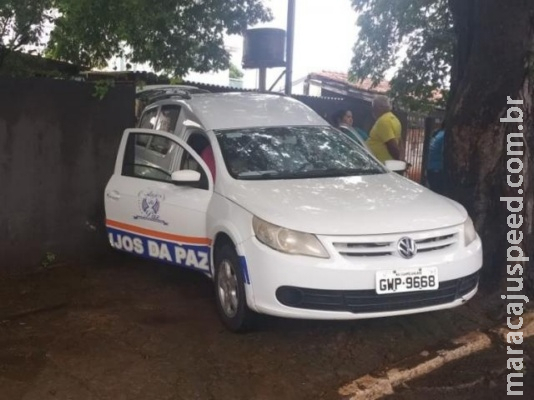 Idoso não responde mensagens no Whats e parentes o encontram morto em casa