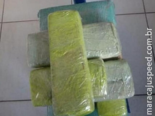 Jovem é presa com mala recheada de maconha que seria entregue em SP Jovem é presa com mala recheada de maconha que seria entregue em SP
