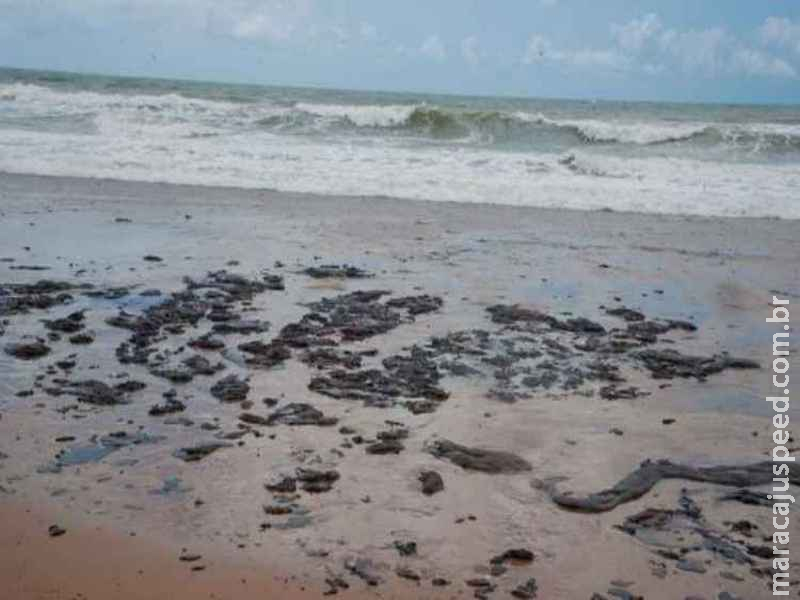 Marinha: fragmentos de óleo chegaram a praia do Espírito Santo