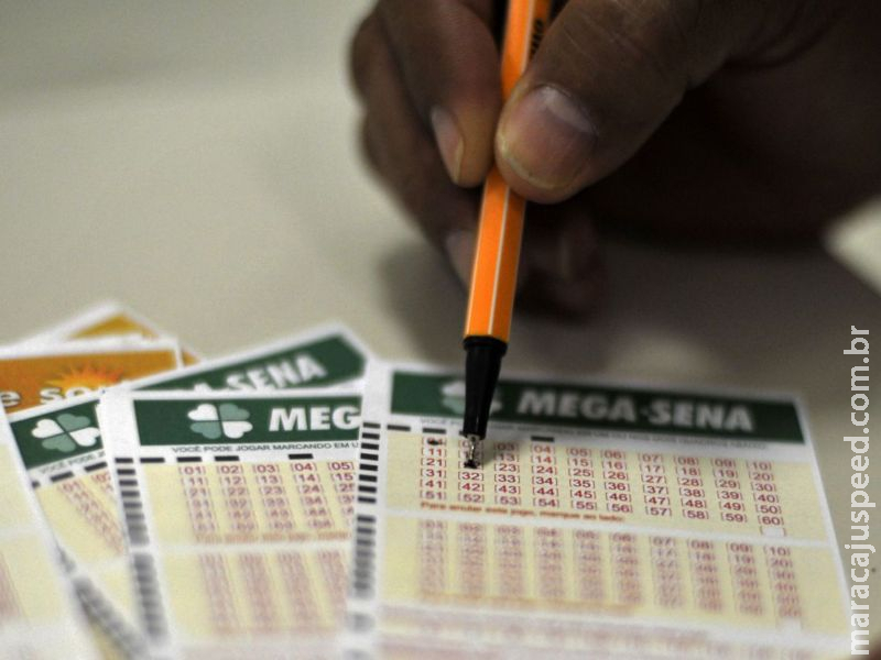 Mega-Sena pode pagar hoje R$ 10,5 milhões