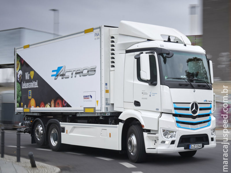 Mercedes-Benz Actros elétrico é testado por clientes há mais de um ano na Europa