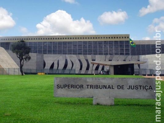 Servidores são condenados por omissão sobre fraudes em licitação de ambulâncias Servidores são condenados por omissão sobre fraudes em licitação de ambulâncias