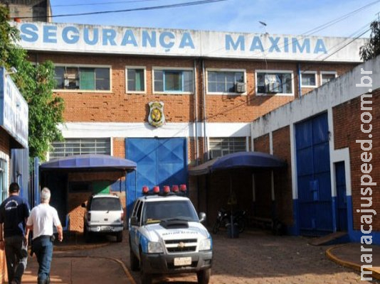 ‘Velho do PCC’ que teve comparsas mortos pela PM trocou de cela para fugir da Máxima ‘Velho do PCC’ que teve comparsas mortos pela PM trocou de cela para fugir da Máxima