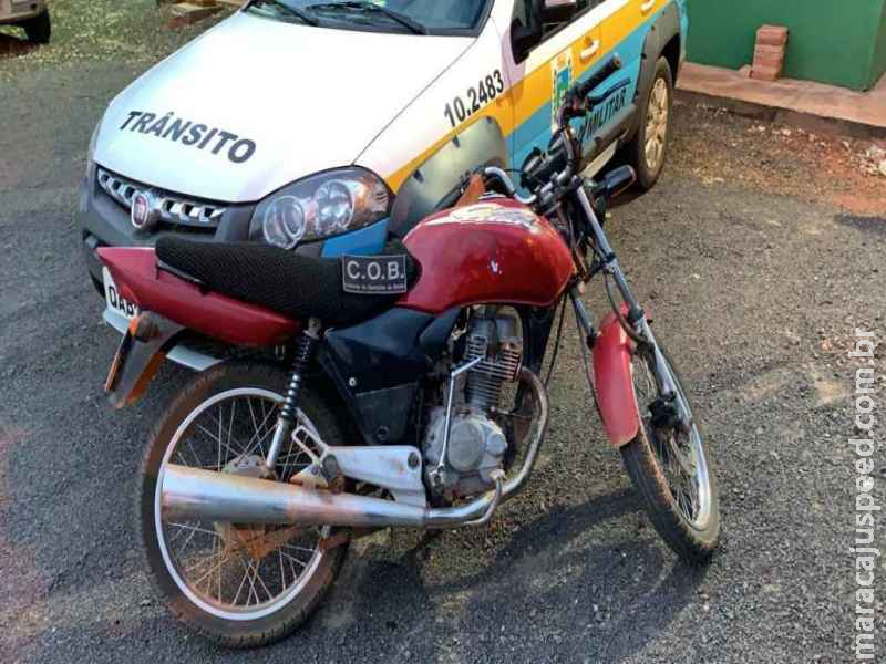 Adolescente é apreendido pilotando moto furtada e diz que recebeu como pagamento