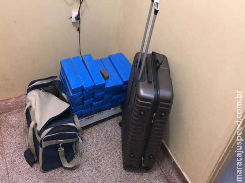 Adolescente é flagrado em ônibus tentando levar maconha até Minas