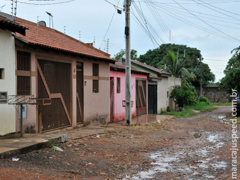 Alteração em lei beneficia cerca de 300 famílias com inadimplência na Emha