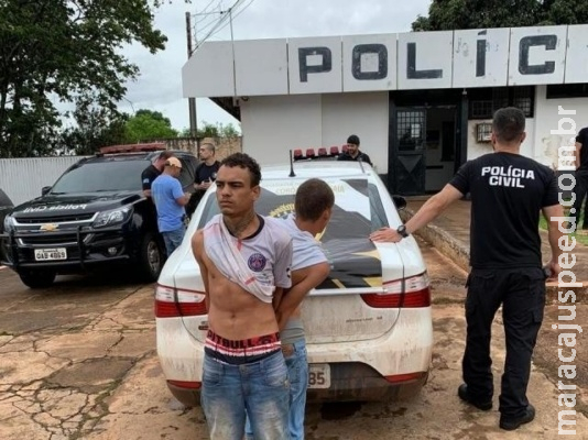Bandidos trocam acusações e polícia reconstitui latrocínio contra taxista Bandidos trocam acusações e polícia reconstitui latrocínio contra taxista